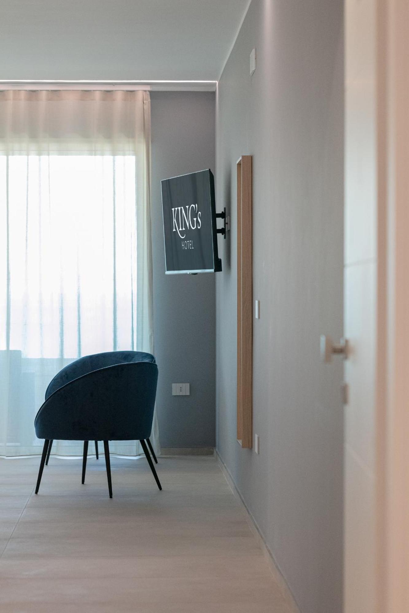 King'S Rooms Termoli Luaran gambar