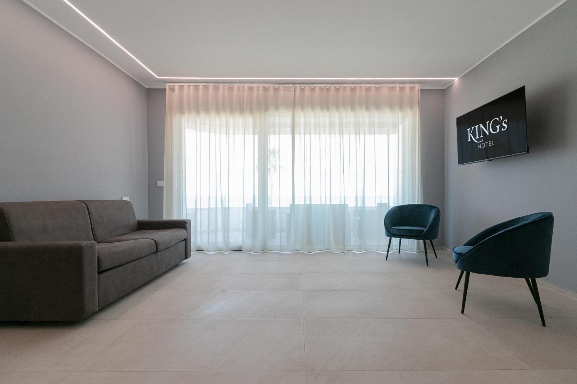 King'S Rooms Termoli Luaran gambar