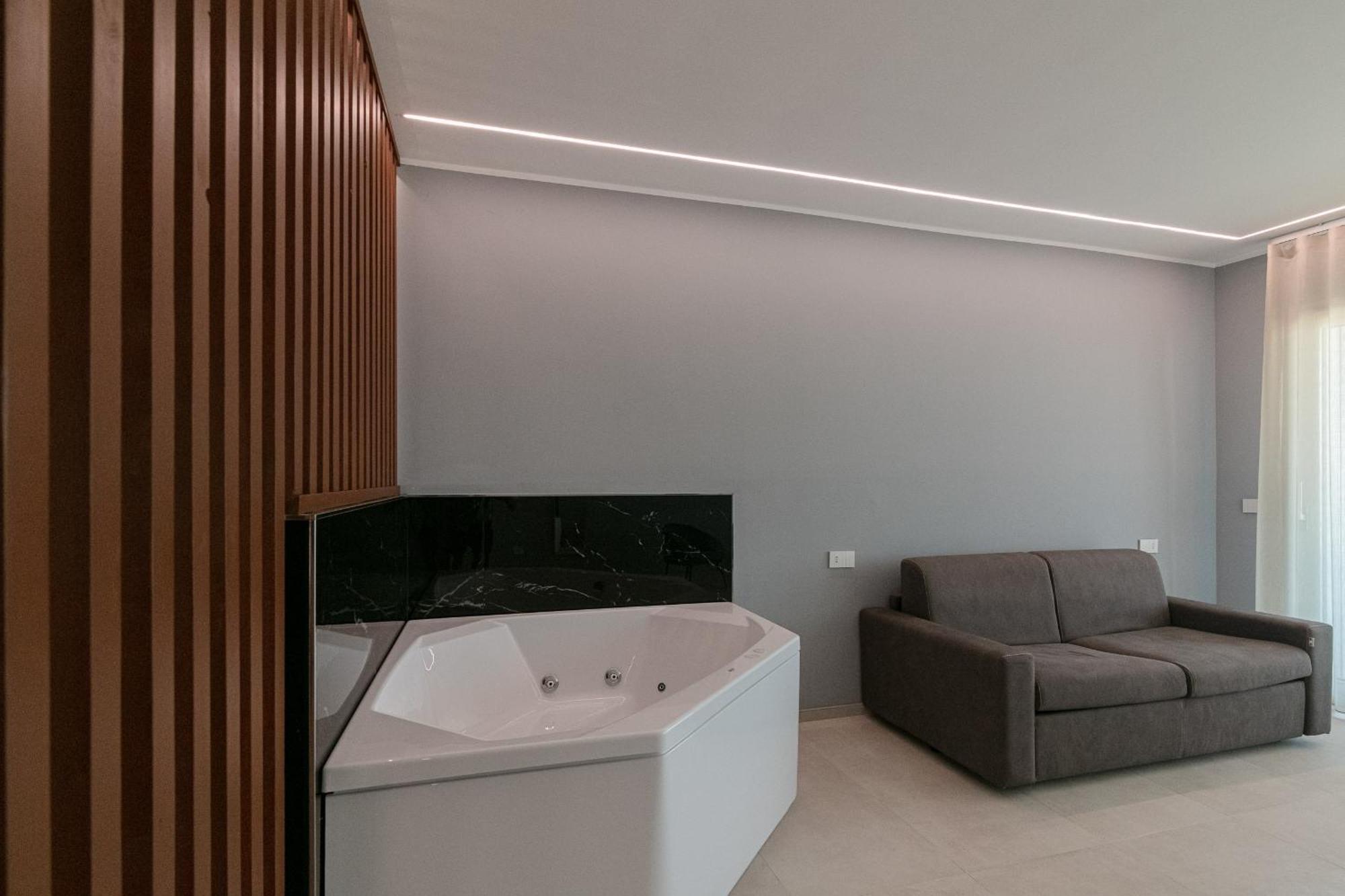 King'S Rooms Termoli Luaran gambar