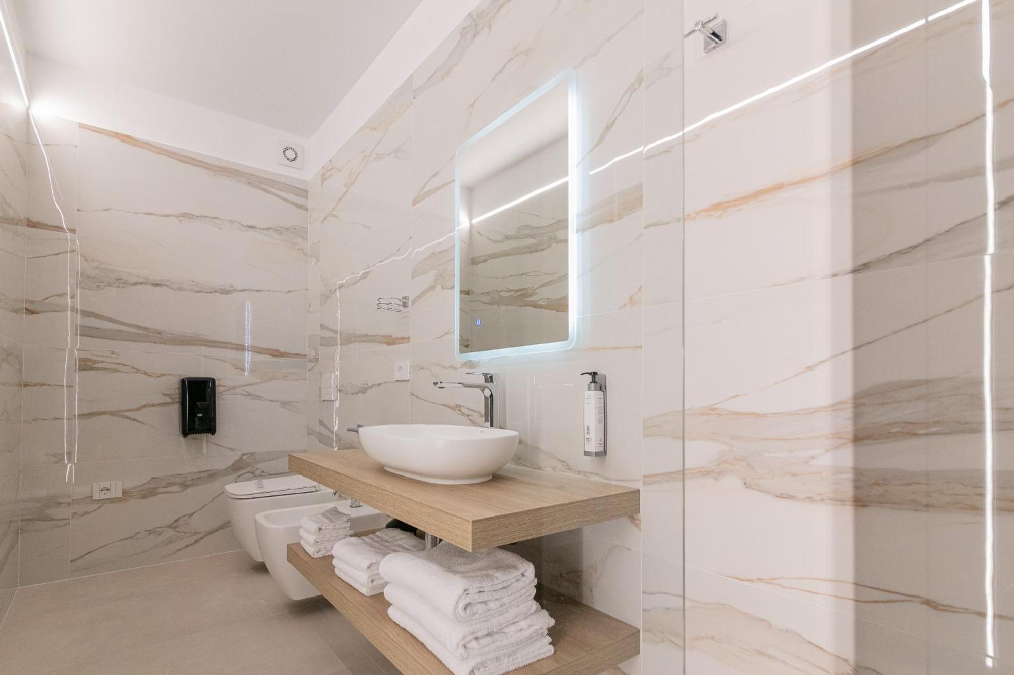 King'S Rooms Termoli Luaran gambar