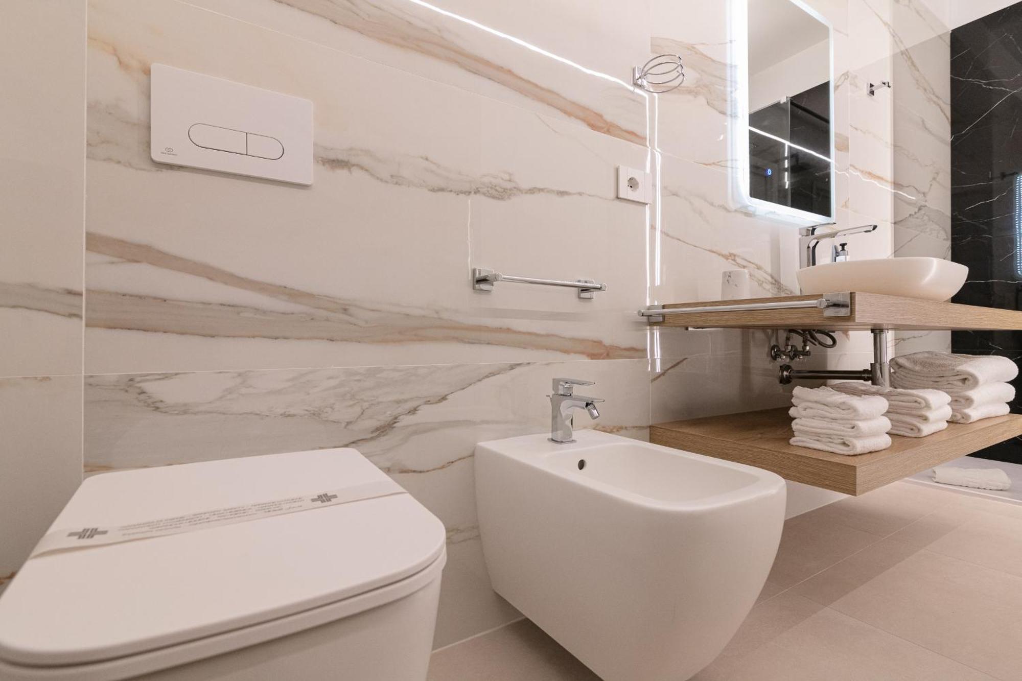 King'S Rooms Termoli Luaran gambar