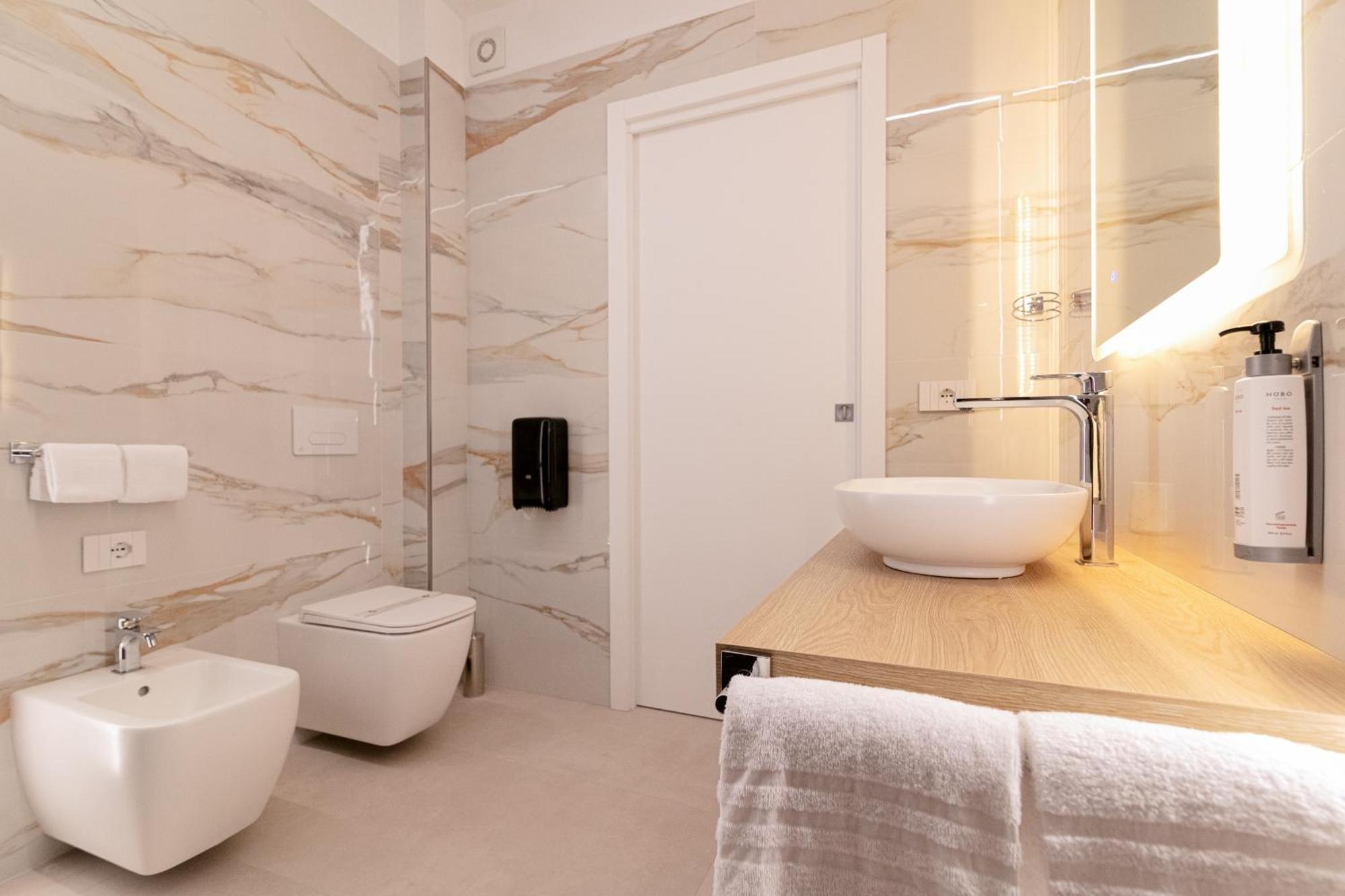 King'S Rooms Termoli Luaran gambar