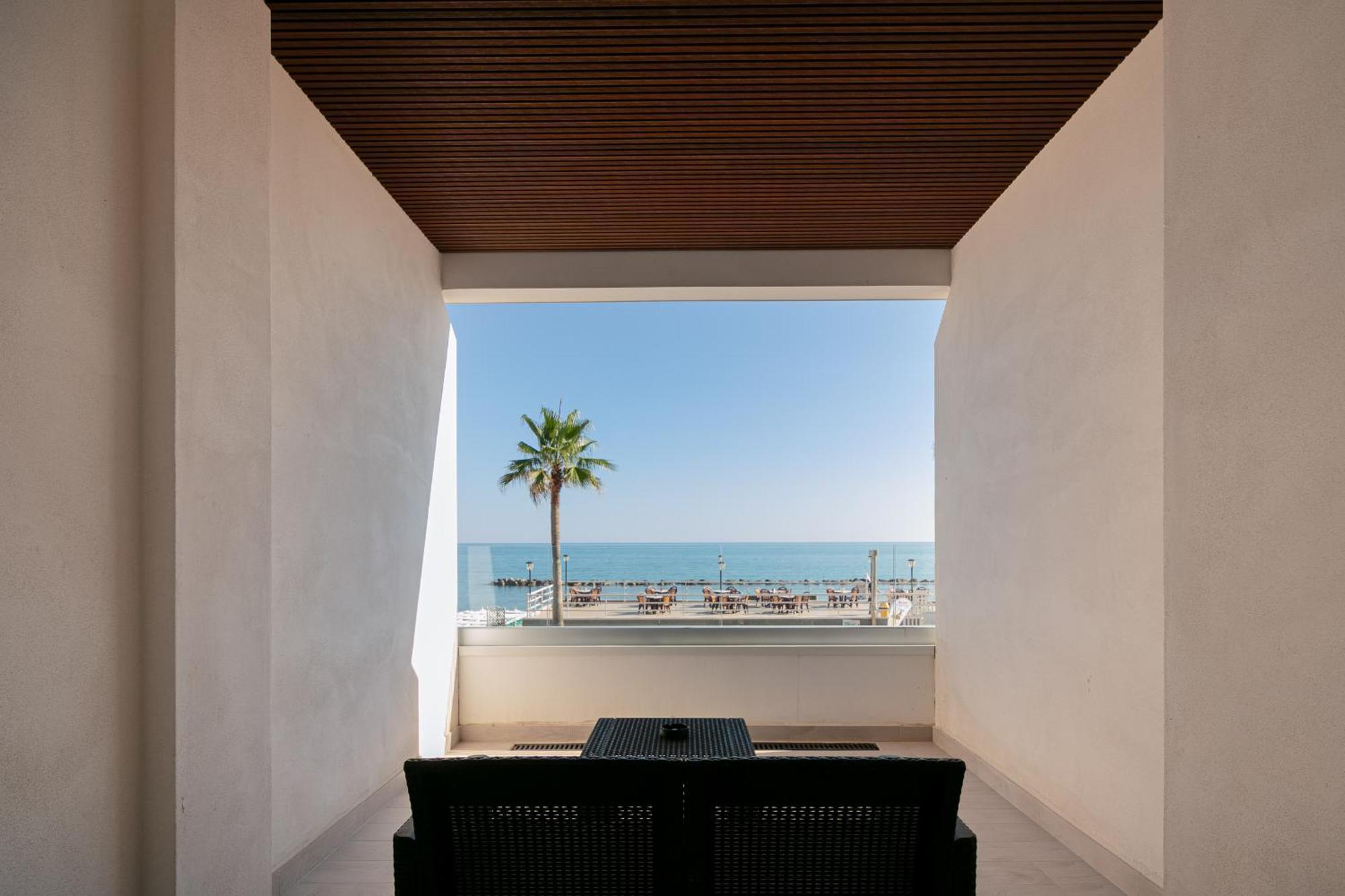 King'S Rooms Termoli Luaran gambar