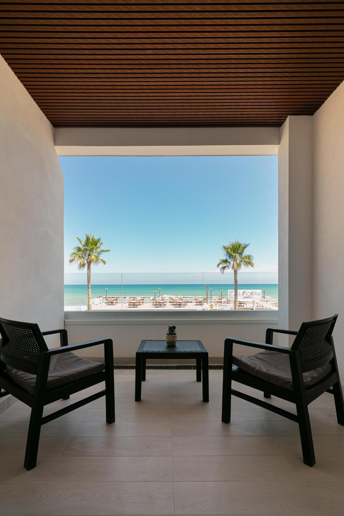 King'S Rooms Termoli Luaran gambar
